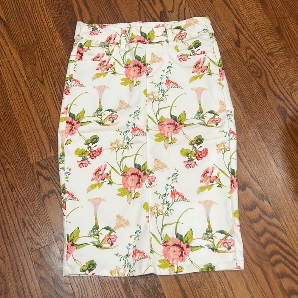 esteez stretch denim floral skirt